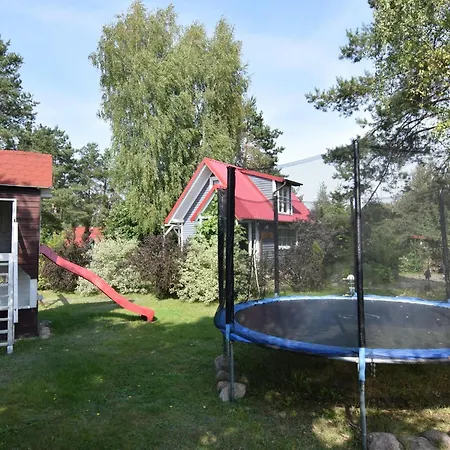 Detached With Garden, Frydrychowo Holiday home